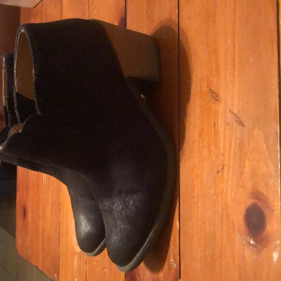 Qupid booties - Picture 2 of 3